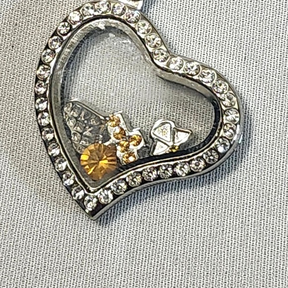 Heart Floating Charm Locket Necklace Rhinestone Silver Tone Pendant Jewelry - Picture 1 of 4